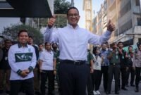 Calon presiden Anies Baswedan tiba untuk menjalani tes kesehatan di RSPAD Gatot Soebroto, Jakarta, Sabtu (21/10/2023). (CNBC Indonesia)