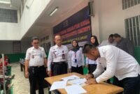 Kepala LPN Kelas IIA Langkat Kanwil Kemenkumham Sumut Parlindungan Siregas saat membuka kegiatan Program Rehabilitasi Sosial.