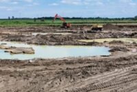 Aktivitas galian C di Kelurahan Tunggurono, Kecamatan Binjai Timur, Kota Binjai yang diduga ilegal.