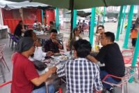 Konsolidasi NGO Lingkungan di sebuah warung kopi di Kota Medan