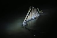 Sheet Pile baja di aliran sungai di Desa Perdamaian, Kecamatan Binjai, Langkat yang digasak maling.