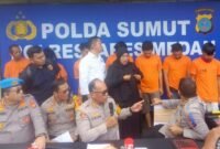 Kapolrestabes Medan Kombes Pol Gidion Arif Setyawan memberikan keterangan saat memaparkan 7 tersangka. (Ist)