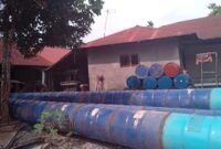 Usaha industri rumahan di Desa Paya Bengkuang, Kecamatan Gebang, Langkat merakit alat penyulingan kondensat ilegal.