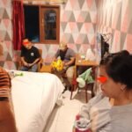 Kanit Intel Polsek Stabat IPTU Musa Situmoran menggerebek POG dan IP di kamar hotel