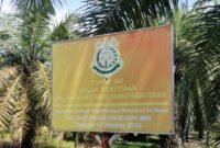 Plang yang didirikan Kejatisu terkait alihfungsi lahan di kawsan SMKGLTL.