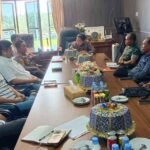 IMG-20250824-WA0088 Foto PT PAM Mineral saat sejumlah kegiatan kerja dengan PT BIM. Serta beberapa kali pertemuan di ruangan kantor PT BIM dengan Dirut PT PAM Mineral Rudi Tjanaka.