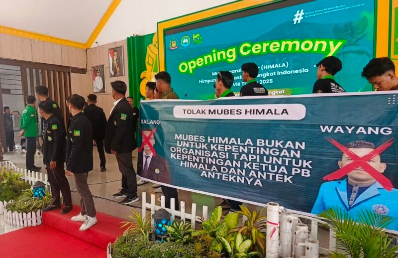 Mubes PB HIMALA Indonesia yang ricuh.