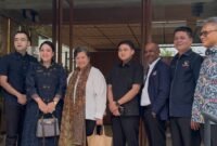 Pimpinan DPRD Sumut Ricky Anthony mendapingi Wakil Ketua MPR RI Lestari Moerdijat saat membuka pelatihan UMKM di Kota Medan.