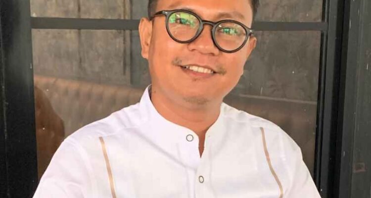 IMG-20251022-WA0002 Direktur Eksekutif Sumut Foundation, Andi Sirait