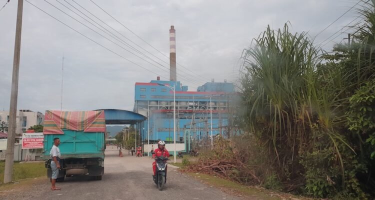 Pembangkit Listrik Tenaga Uap Labuhan Angin di Tapanuli Tengah, Sumatera Utara