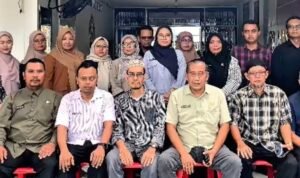 Keluarga Besar SMAN 1 Stabat mendukung Polri tetap langsung di bawah Presiden.