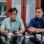 Asisten Pemerintahan dan Kesejahteraan Rakyat Setdako Medan, M Sofyan, didampingi Kepala Dinas Komunikasi dan Informatika Kota Medan Arrahmaan Pane