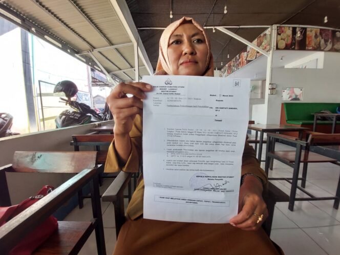 
Sri Hartati Ningsih korban penggelapan mobil.