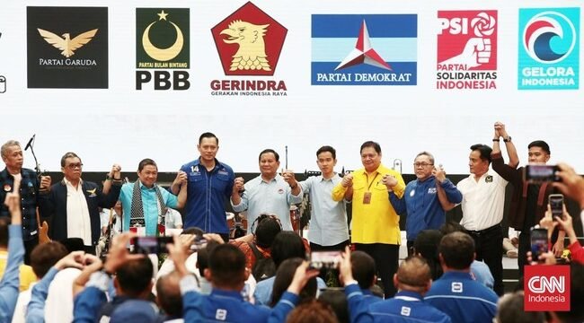 Para sekretaris jenderal partai politik anggota Koalisi Indonesia Maju (KIM) bakal menduduki posisi jajaran Wakil Ketua Tim Kampanye Nasional Prabowo Subianto-Gibran Rakabuming Raka. (CNN Indonesia)