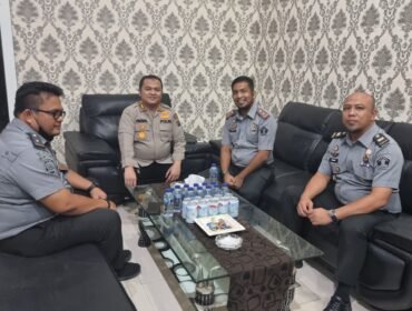 Kalapas Narkotika Kelas IIA Parlindungan Siregar melakukan kordinasi dengan Kapolres Langkat AKBP Faisal Rahmat Husein Simatupang SIK SH MH terkait kesiapan pengamanan Nataru.