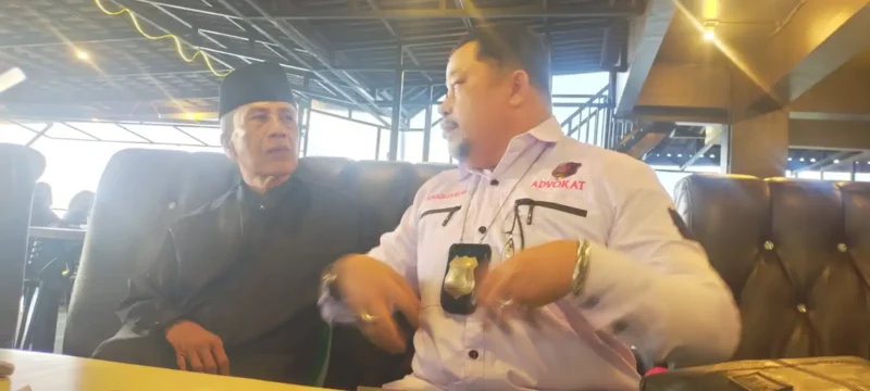 Sultan Langkat T Azihar MK dan kuasa hukumnya Pengadilen Sembiring SH MH BSc.