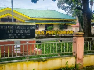 Kantor Dinas Pendidikan dan Pengajaran (P dan P) Kabupaten Langkat.