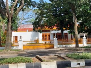 Rumah dinas Wakil Bupati Langkat di Jl Proklamasi, Kelurahan Kwala Bingai, Kecamatan Stabat, Langkat.