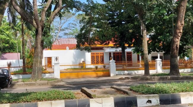 Rumah dinas Wakil Bupati Langkat di Jl Proklamasi, Kelurahan Kwala Bingai, Kecamatan Stabat, Langkat.