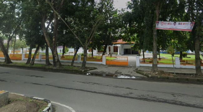 Rumah dinas Bupati Langkat di Jl Proklamasi, Kelurahan Kwala Bingai, Kecamatan Stabat, Langkat.