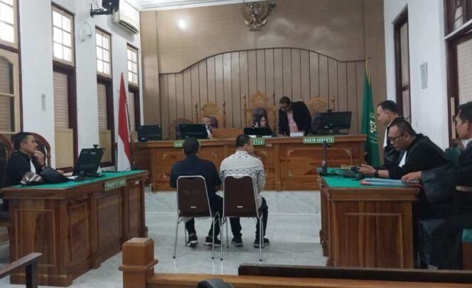 
Sidang OTT Bawaslu Medan, Azlansyah ‘Seret’ Nama Zefrizal Komisioner KPU Medan