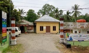 Kantor Desa Halaban, Kecamatan Besitang, Langkat