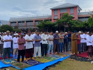 WBP Shalat Ied di Lapangan Lapas Narkotika Kelas IIA Langkat.