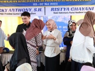Ricky Anthony dan Ristya Chayani bersilaturrahmi dengan warga pemilihnya beberapa waktu lalu.
