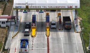 Foto udara Gerbang Tol Tanjung Pura pada ruas Tol Stabat - Tanjung Pura