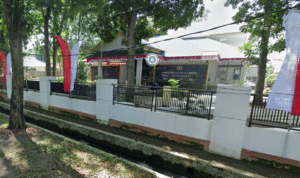 Kantor Dinas PUPR Kabupaten Langkat di Kelurahan Kwala Bingai, Kecamatan Stabat, Langkat.