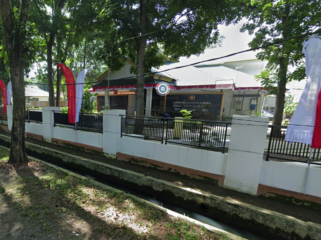 Kantor Dinas PUPR Kabupaten Langkat di Kelurahan Kwala Bingai, Kecamatan Stabat, Langkat.