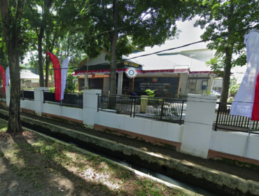 Kantor Dinas PUPR Kabupaten Langkat di Kelurahan Kwala Bingai, Kecamatan Stabat, Langkat.