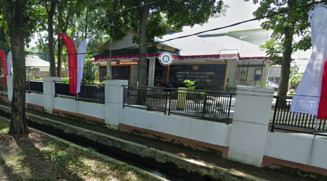 Kantor Dinas PUPR Kabupaten Langkat di Kelurahan Kwala Bingai, Kecamatan Stabat, Langkat.