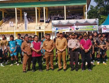 Sekdakab Langkat Amril usai membuka kegiatan Gala Siswa Indonesia 2024 di Lapangan Sepak Bola Amir Hamzah, Senin (22/7/2204) pagi.