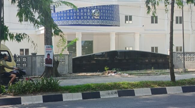 Kampus STKIP Al-Maksum di Kelurahan Kwala Bingai, Kecamatan Stabat, Kabupaten Langkat.