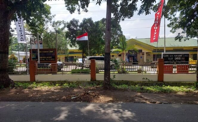 
Kantor Dinas Pendidikan Kabupaten Langkat.