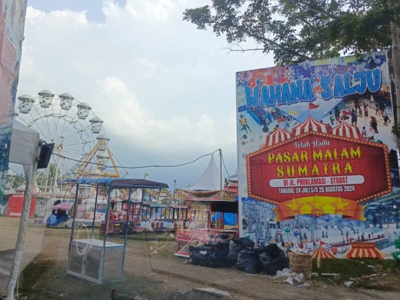 Pasar malam di Lapangan Bola Kelurahan Kwala Bingai, Kecamatan Stabat, Langkat.