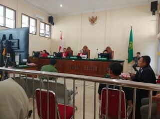 Saksi ahli dari KPH 1 Stabat Tanta Peranginangin memberikan keterangan di persidangan yang digelar di PN Stabat.