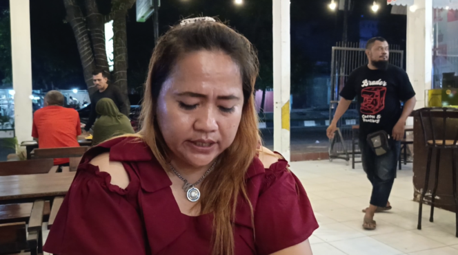 
Nurmaslina Hutabarat alias Molek, Bhayangkari Polsek Hinai yang jadi korban perundungan.