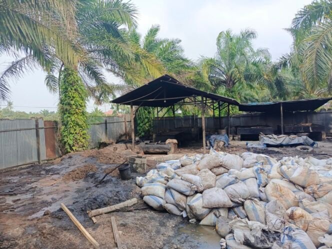 
Pabrik pengolahan blended di Dusun Mandiri I, Desa Karang Rejo, Kecamatan Stabat, Langkat yang meresahkan warga.