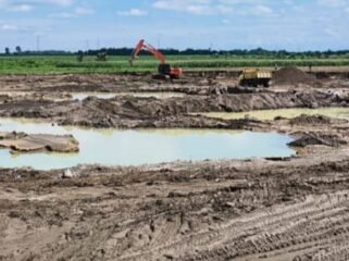 Aktivitas galian C di Kelurahan Tunggurono, Kecamatan Binjai Timur, Kota Binjai yang diduga ilegal.