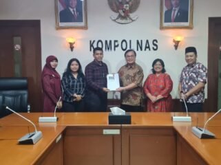 Direktur LBH Medan dan Meilisya Ramadhani saat di Kompolnas.