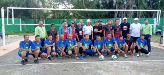 
Perebutkan Piala ER-HA, 8 Tim Ikuti Turnamen Bola Voli SAHERAH