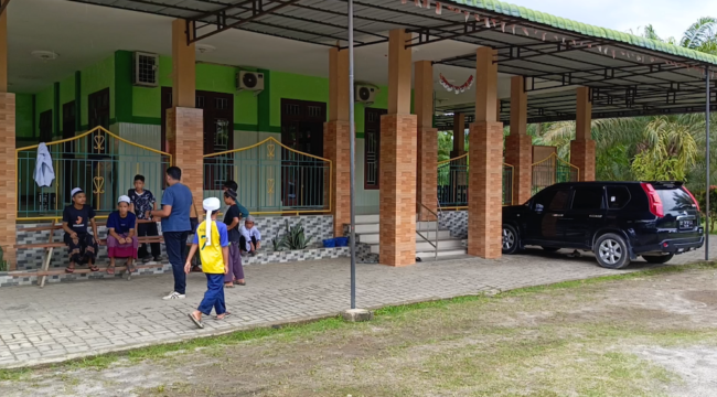 Masjid An Nur di lokasi pondok pesantren tempat korban dibakar santrinya.