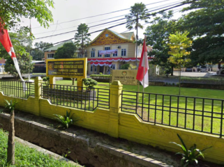 Kantor BPKAD Langkat di Kelurahan Kwala Bingai, Kecamatan Stabat.