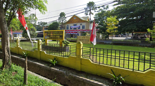 Kantor BPKAD Langkat di Kelurahan Kwala Bingai, Kecamatan Stabat.