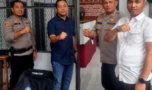 Karutan Tanjung Pura Jimri Anton Nababan didampingi KaPLP Efri Yanto dan Kapolsek Tanjung Pura AKP Zul Iskandar Ginting monitoring Pilkada di TPS Khusus