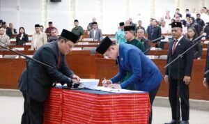 Ricky Anthony saat dilantik menjadi Pimpinan DPRD Sumatera Utara masa bakti 2024-20292