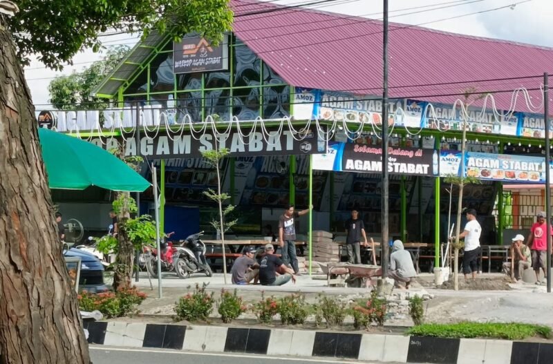 Warkop Agam Stabat di Jl Proklamasi, Kelurahan Kwala Bingai, Kecamatan Stabat, Langkat.