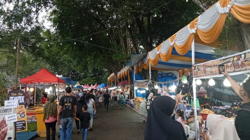 Stand-stand yang dibandrol Rp2 juta untuk biaya sewa selama 3 hari dalam momen HUT Langkat.